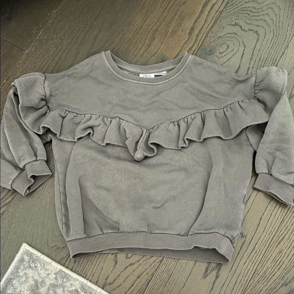 Zara Charcoal Sweatshirt